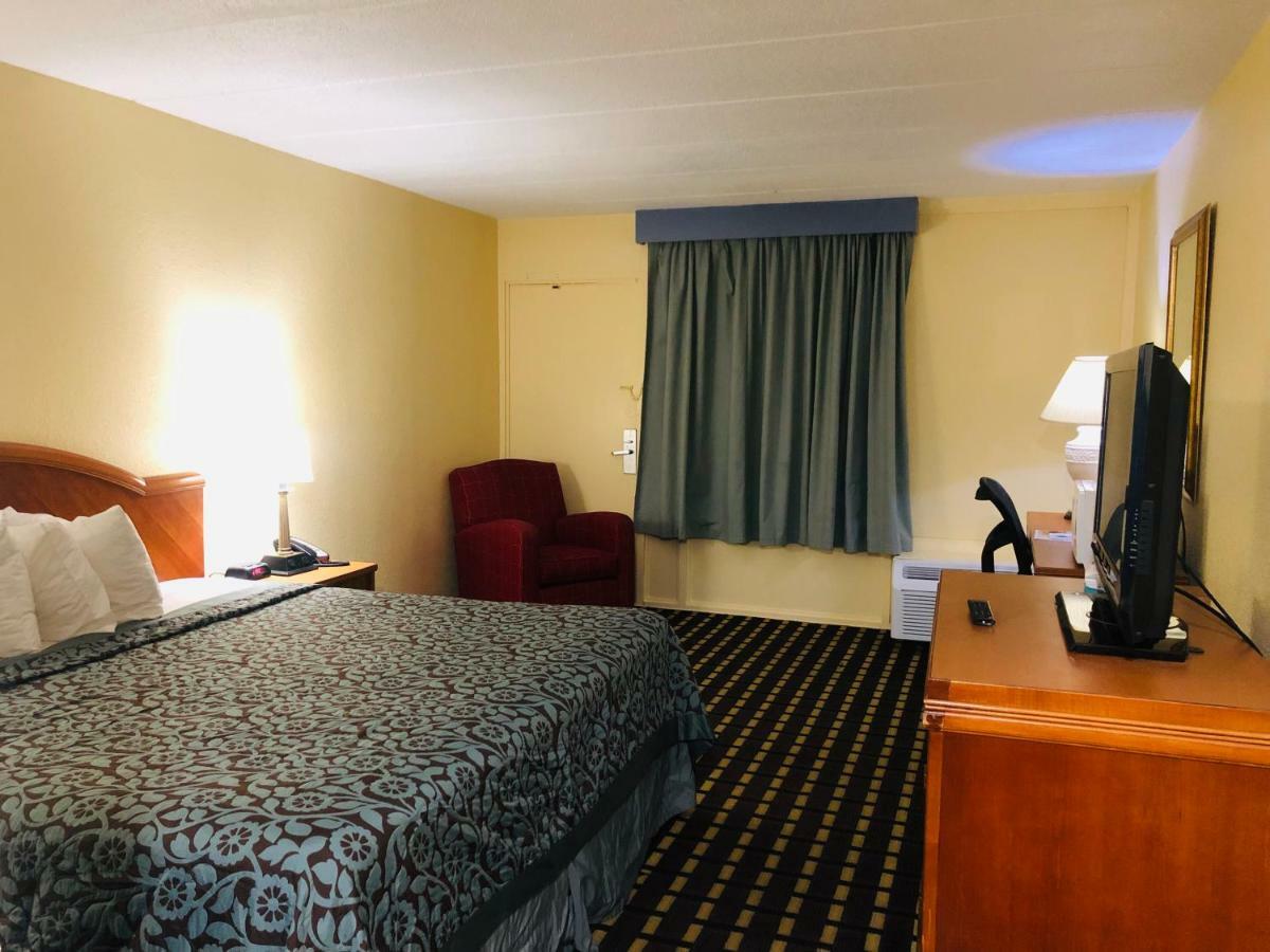 Days Inn By Wyndham Шаронвілл Екстер'єр фото
