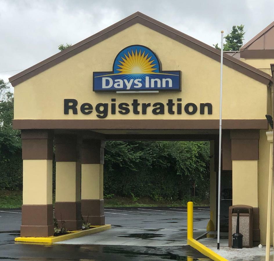 Days Inn By Wyndham Шаронвілл Екстер'єр фото