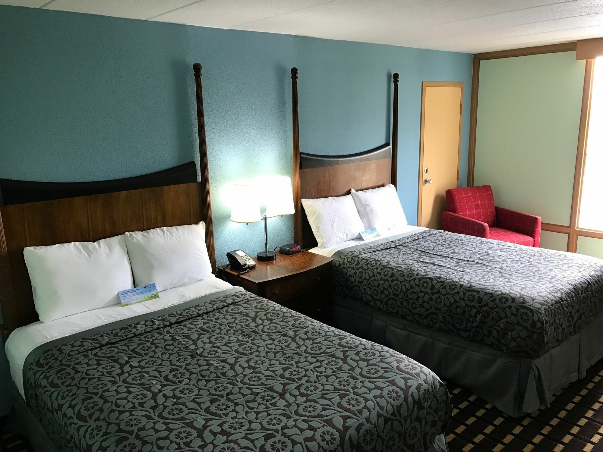 Days Inn By Wyndham Шаронвілл Екстер'єр фото