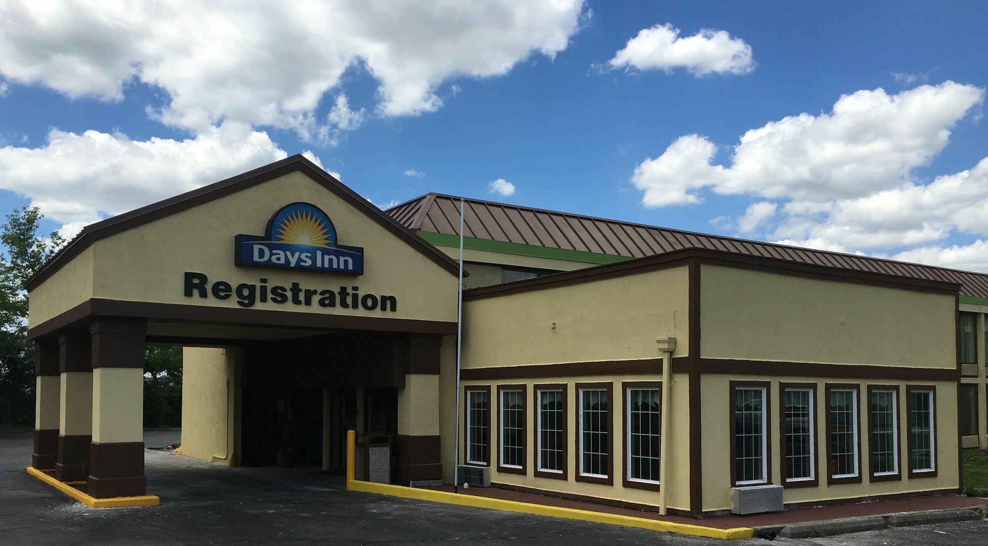 Days Inn By Wyndham Шаронвілл Екстер'єр фото